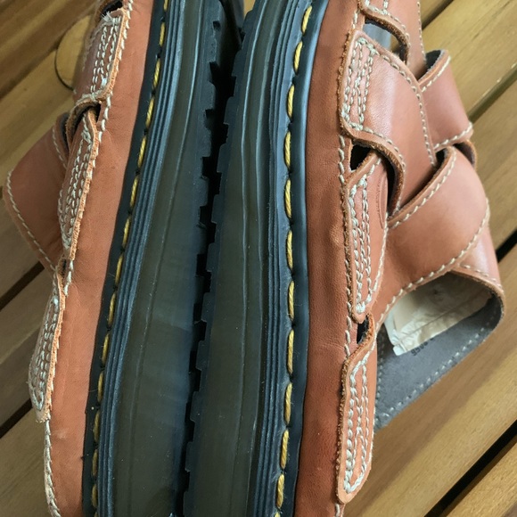 Dr Martens Vintage Fisherman Sandals! Size 7. - Picture 7 of 8